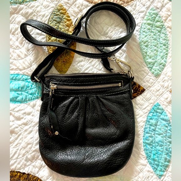 ROOTS Small Black Leather Crossbody - Picture 1 of 4